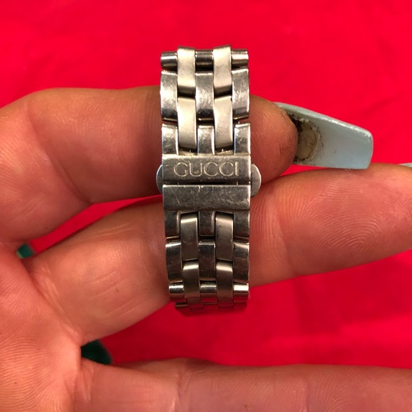 Diamond Gucci watch - Picture 5 of 6